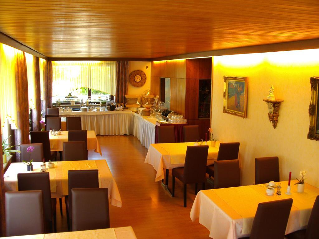 Hotel Rheingold Garni Titisee-Neustadt Ngoại thất bức ảnh