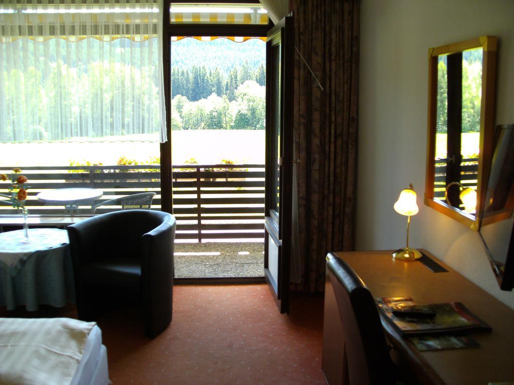 Hotel Rheingold Garni Titisee-Neustadt Ngoại thất bức ảnh